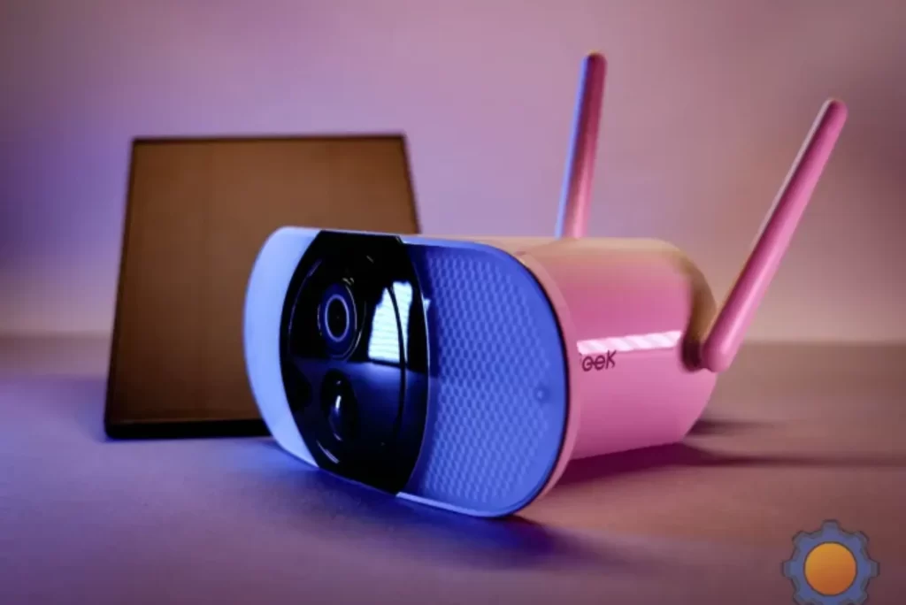 Here the ieGeek Cameras Stand by Your Side
