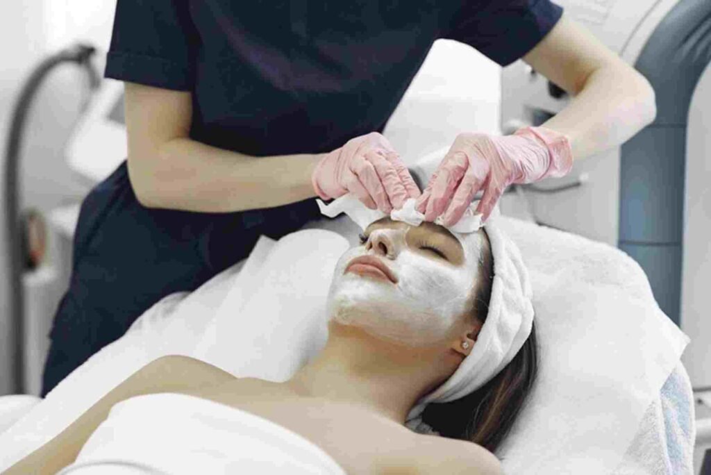 Top Beauty Treatments Every Woman Should Try In 2025
