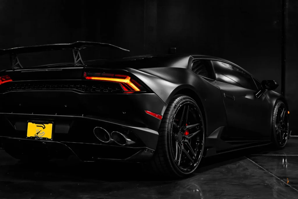 Top Features of Luxury Car Rentals in Dubai You Should Know About
