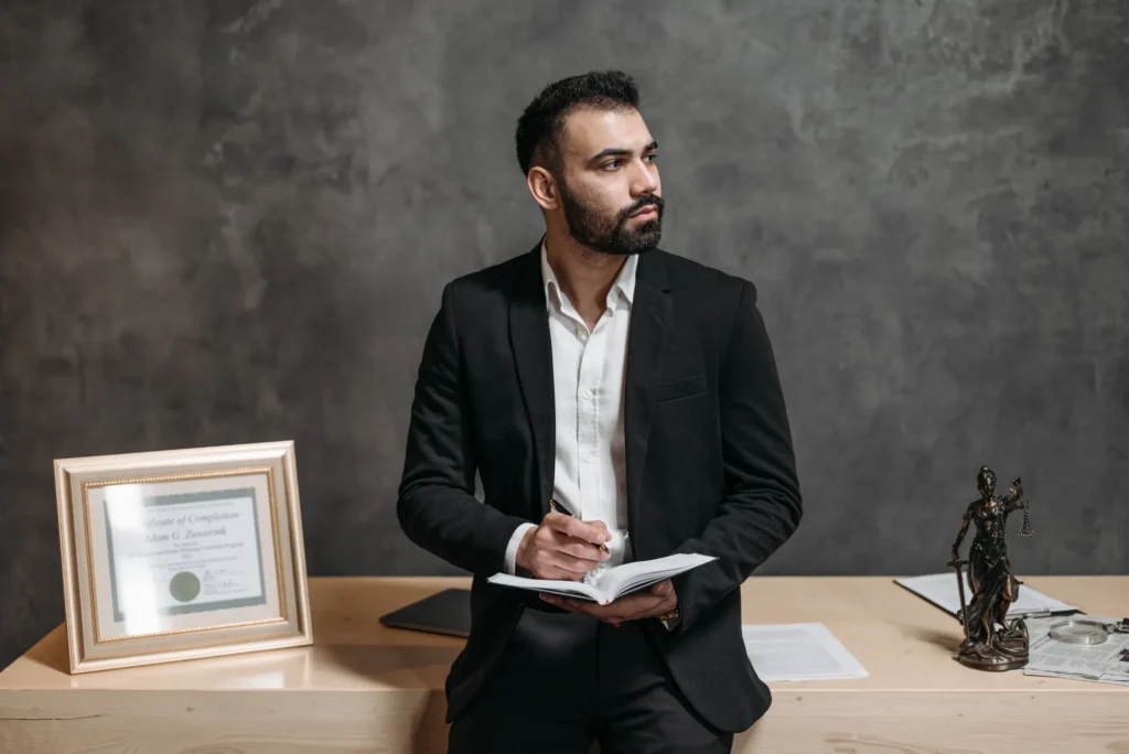 How Can Lawyers in Dubai Help with Property Disputes Between Buyers and Developers