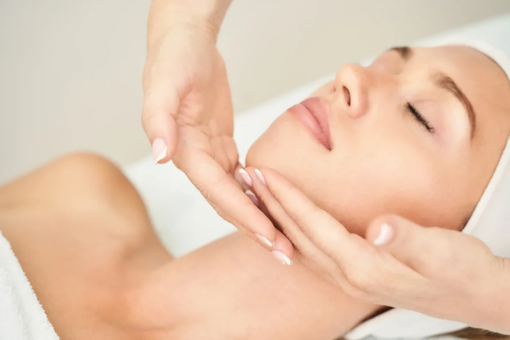 Home Massage Dubai for Pregnant Women Safe & Soothing