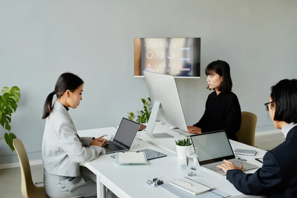 Why Should Businesses Buy Office Supplies in Bulk